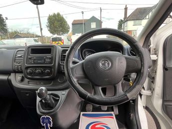 VAUXHALL VIVARO 1.6 Vivaro  2700 CDTI