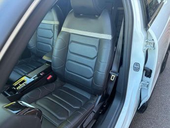 CITROEN C4 e-C4 Shine+ 5dr