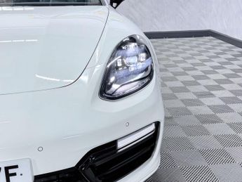 PORSCHE PANAMERA 3.0 Panamera Semi-Auto 5dr