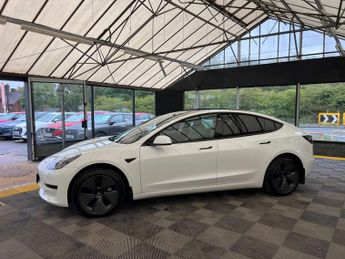 TESLA MODEL 3 Model 3 Standard Range + 4dr