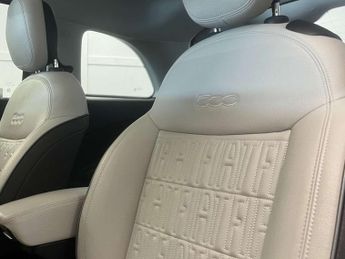 FIAT 500E 500e La Prima 3dr