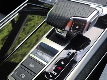 AUDI Q7 3.0 Q7 Black Edition 45 TDI MHEV Quattro Auto 4WD 5dr