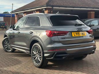 AUDI Q3 1.5 Q3 S Line 35 TFSI Semi-Auto 5dr