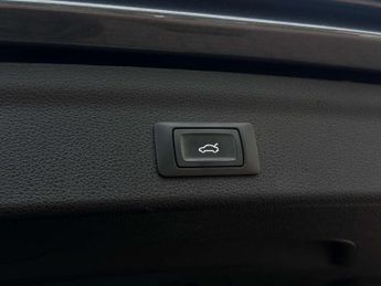 AUDI Q3 1.5 Q3 S Line 35 TFSI Semi-Auto 5dr
