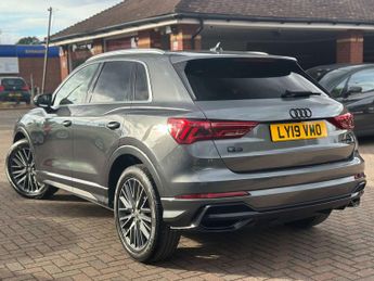 AUDI Q3 1.5 Q3 S Line 35 TFSI Semi-Auto 5dr