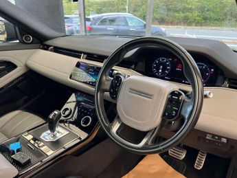 LAND ROVER RANGE ROVER EVOQUE 2.0 Range Rover Evoque First Edition D Auto 4WD 5dr