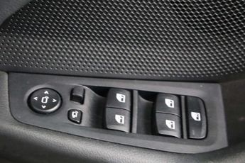 BMW 1 Series 1.5 118i SE (LCP) Hatchback 5dr Petrol DCT Euro 6 (s/s) (136 ps)