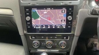 VOLKSWAGEN GOLF e-Golf 5dr