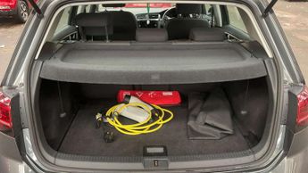 VOLKSWAGEN GOLF e-Golf 5dr