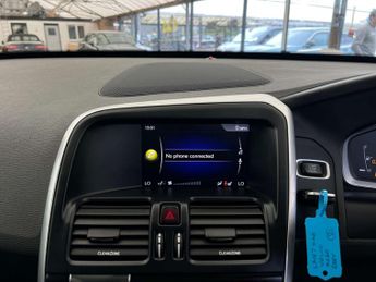 VOLVO XC60 2.0 XC60 R-Design Luxury Nav D4 Auto 5dr