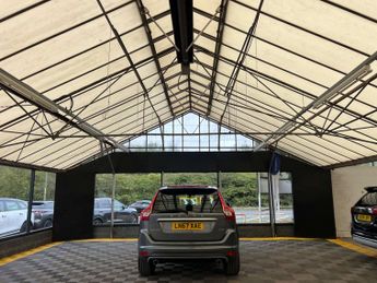 VOLVO XC60 2.0 XC60 R-Design Luxury Nav D4 Auto 5dr