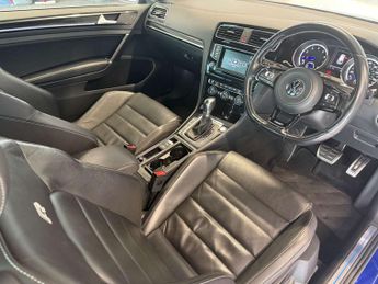 Volkswagen GOLF 2.0 Golf R DSG 4WD 3dr