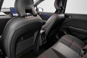 RENAULT CAPTUR 1.6 E-TECH RS Line SUV 5dr Petrol Hybrid Auto Euro 6 (s/s) (145 