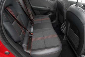 RENAULT CAPTUR 1.6 E-TECH RS Line SUV 5dr Petrol Hybrid Auto Euro 6 (s/s) (145 