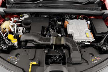 RENAULT CAPTUR 1.6 E-TECH RS Line SUV 5dr Petrol Hybrid Auto Euro 6 (s/s) (145 