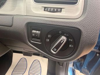 VOLKSWAGEN GOLF 1.6 Golf Match TDI BlueMotion Technology Semi-Auto 5dr
