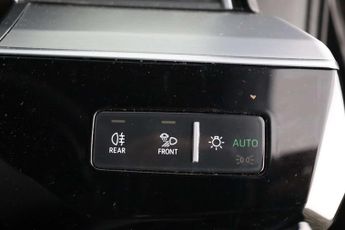 Audi e-tron 55 S line Sportback 5dr Electric Auto quattro 95kWh (408 ps)