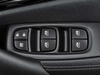 Nissan Qashqai 1.3 DIG-T Tekna SUV 5dr Petrol DCT Auto Euro 6 (s/s) (160 ps)
