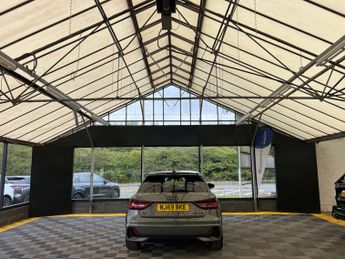 AUDI A1 1.5 A1 Sportback 35 TFSI S Line Contrast Edition Semi-Auto 5dr