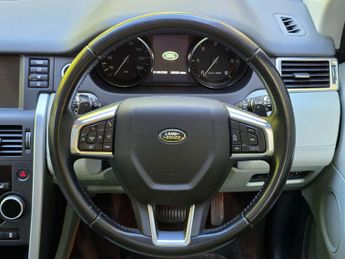 LAND ROVER DISCOVERY SPORT 2.0 Discovery Sport SE Tech TD4 Auto 4WD 5dr