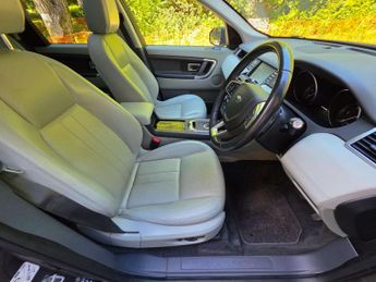 LAND ROVER DISCOVERY SPORT 2.0 Discovery Sport SE Tech TD4 Auto 4WD 5dr