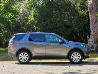 LAND ROVER DISCOVERY SPORT 2.0 Discovery Sport SE Tech TD4 Auto 4WD 5dr