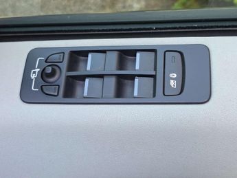 LAND ROVER DISCOVERY SPORT 2.0 Discovery Sport SE Tech TD4 Auto 4WD 5dr