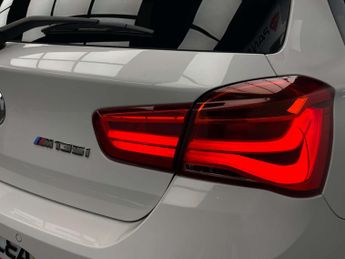 BMW 1 SERIES 3.0 M135i Auto 5dr