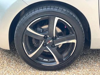 TOYOTA AYGO 1.0 Aygo X-Pression VVT-i CVT 5dr