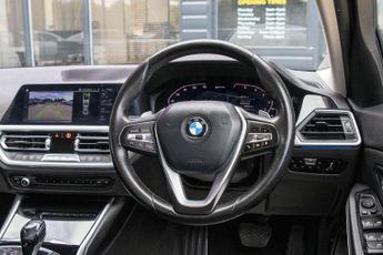 BMW 3 SERIES 2.0 330e 12kWh SE Pro Saloon 4dr Petrol Plug-in Hybrid Auto Euro