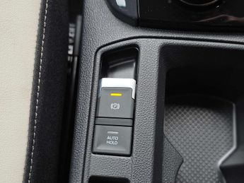 VOLKSWAGEN T-ROC 2.0 T-Roc SEL TSi 4Motion Semi-Auto 4WD 5dr