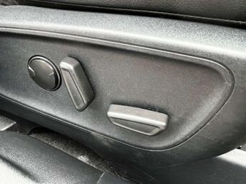 FORD KUGA 2.5 Kuga ST-Line X Phev CVT 5dr