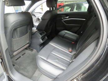 Audi e-tron 55 S line Sportback 5dr Electric Auto quattro 95kWh (408 ps)