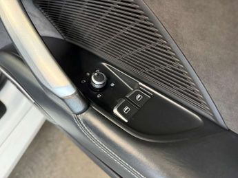 AUDI TT 2.0 TTS TFSI Quattro Semi-Auto 4WD 3dr