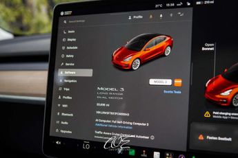 TESLA MODEL 3 Model 3 Long Range AWD 4WD 4dr