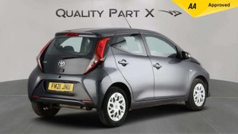 Toyota AYGO 1.0 VVT-i x-play Hatchback 5dr Petrol x-shift Euro 6 (Safety Sen