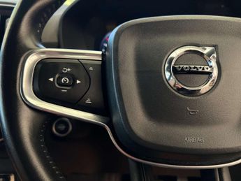 VOLVO XC40 2.0 XC40 Inscription T4 AWD Auto 4WD 5dr