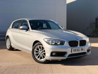BMW 1 Series 1.5 118i SE Auto 5dr