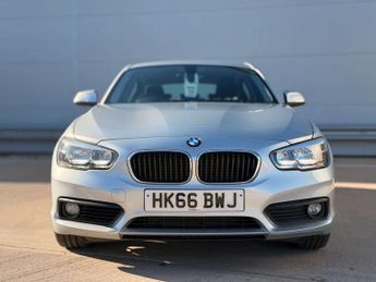 BMW 1 SERIES 1.5 118i SE Auto 5dr