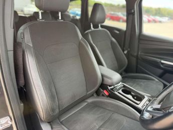 Ford KUGA 2.0 Kuga ST-Line X TDCi 4x4 Auto 4WD 5dr