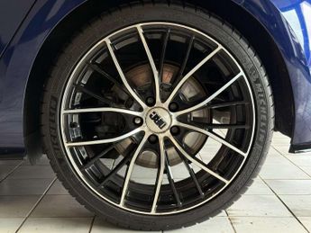 Volkswagen GOLF 2.0 Golf R TSi 4Motion Semi-Auto 4WD 5dr