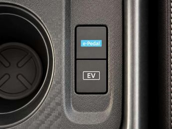 Nissan Juke 1.6 Acenta Premium SUV 5dr Petrol Hybrid Auto Euro 6 (143 ps)