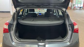 HYUNDAI I30 1.6 i30 SE Blue Drive CRDi Semi-Auto 5dr