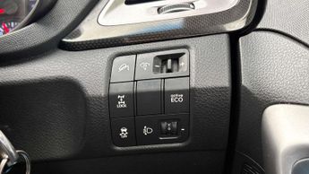 HYUNDAI SANTA FE 2.2 CRDi Premium SUV 5dr Diesel Auto 4WD Euro 5 (7 seat) (194 bh