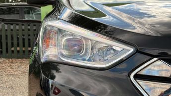 HYUNDAI SANTA FE 2.2 CRDi Premium SUV 5dr Diesel Auto 4WD Euro 5 (7 seat) (194 bh