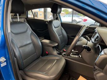 HYUNDAI IONIQ 1.6 IONIQ Premium SE FHEV Semi-Auto 5dr