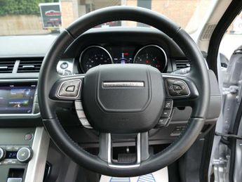 Land Rover RANGE ROVER EVOQUE 2.0 Range Rover Evoque SE Tech TD4 Auto 4WD 5dr
