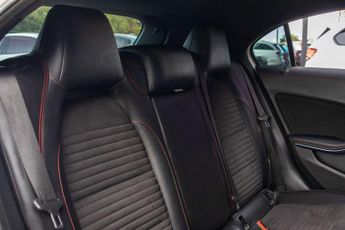 MERCEDES-BENZ A CLASS 1.5 A180d AMG Line (Executive) Hatchback 5dr Diesel 7G-DCT Euro 