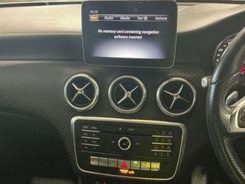 MERCEDES-BENZ A CLASS 1.5 A180d AMG Line (Executive) Hatchback 5dr Diesel 7G-DCT Euro 
