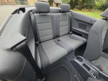 VOLKSWAGEN GOLF 1.6 Golf S BlueMotion Technology TDI 2dr